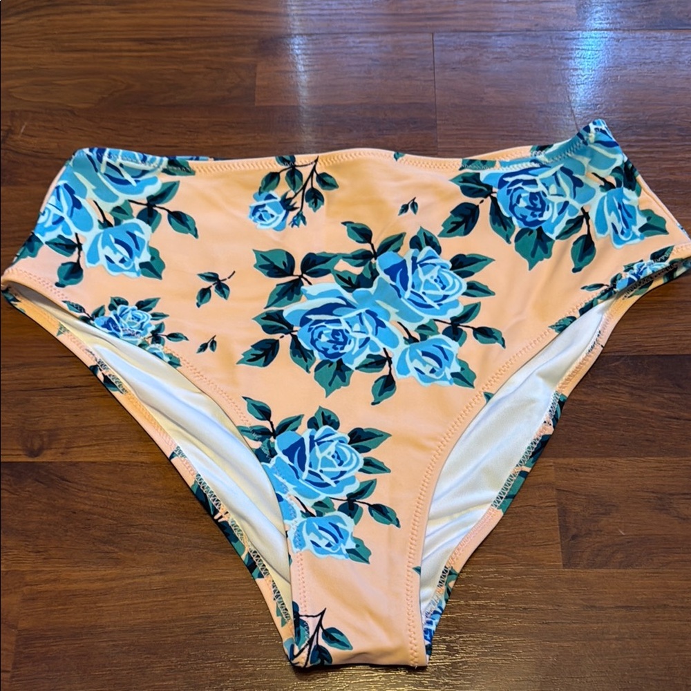Cupshe Floral Bikini Bottom - Peach and Blue
